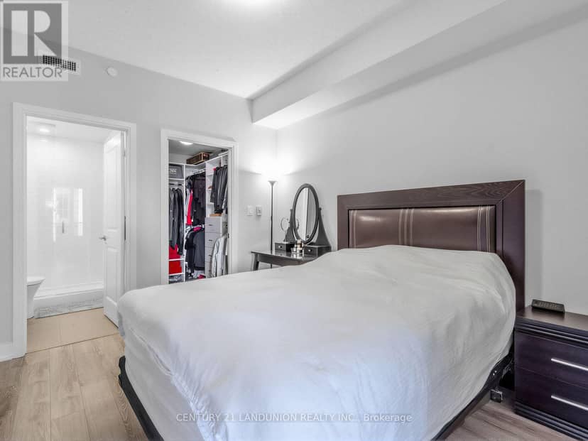 311B - 9600 Yonge Street — photo 16 of 34