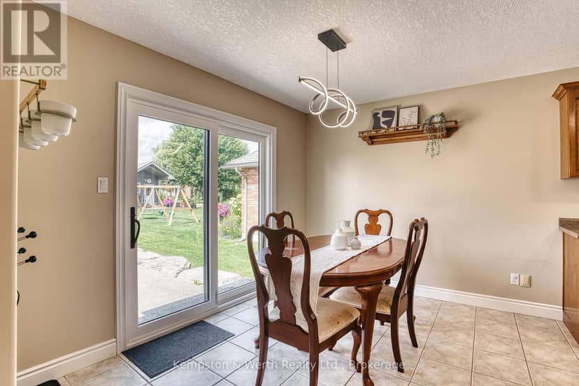 635 Riverview Drive — photo 19 of 40
