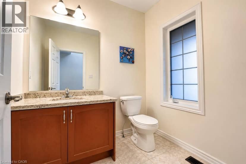 5 SLEETH Street, Brantford, photo 3