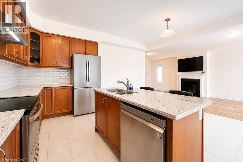 5 SLEETH Street, Brantford, photo 7