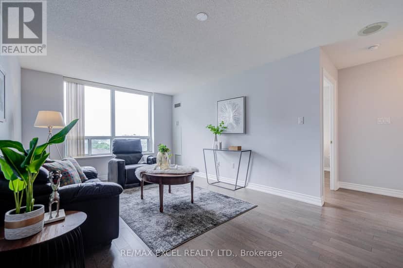 739 - 125 Omni Drive W — photo 14 of 40