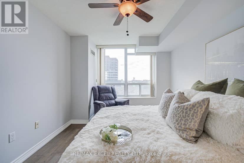 739 - 125 Omni Drive W — photo 21 of 40