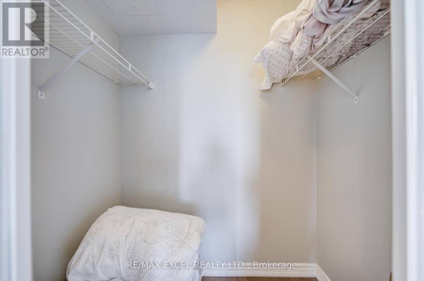 739 - 125 Omni Drive W — photo 24 of 40