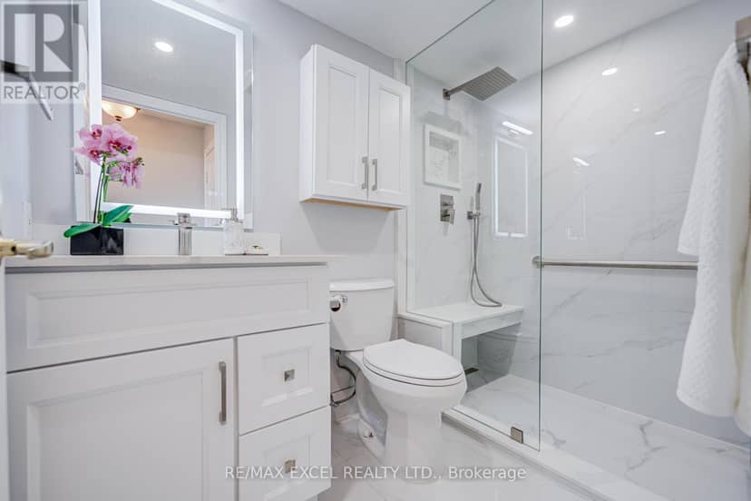 739 - 125 Omni Drive W — photo 25 of 40