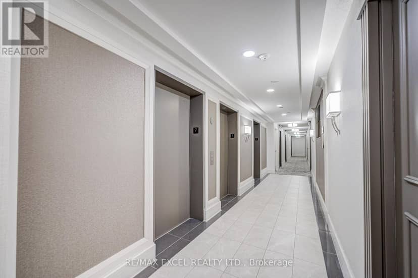 739 - 125 Omni Drive W — photo 4 of 40