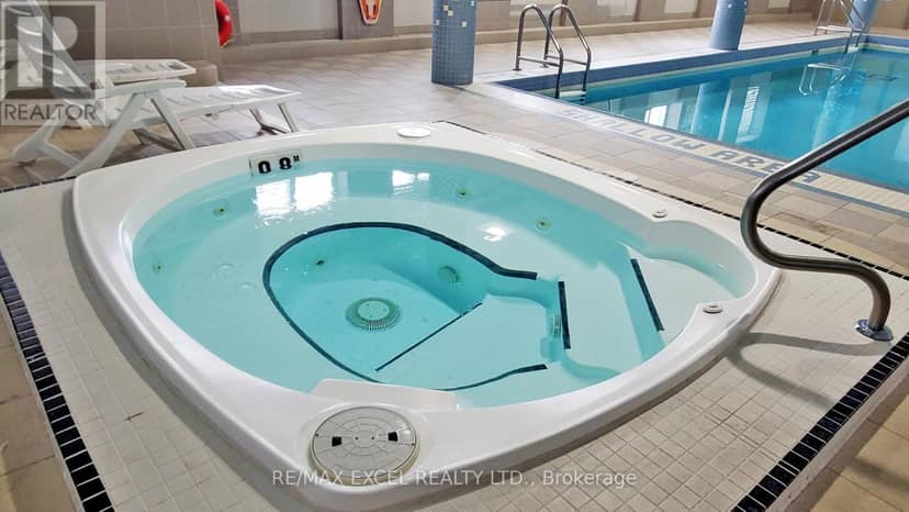 739 - 125 Omni Drive W — photo 40 of 40