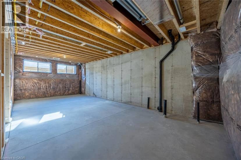 111 AMBER Street — photo 27 of 35