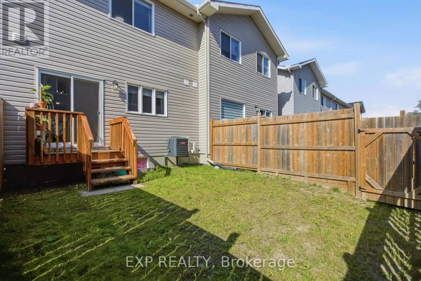 42 Vimy Ridge Crescent — photo 23 of 29