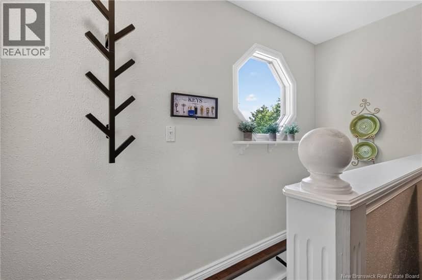 55 Lindsay Street — photo 18 of 32