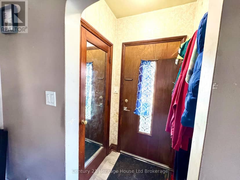 159 John Street — photo 3 of 18