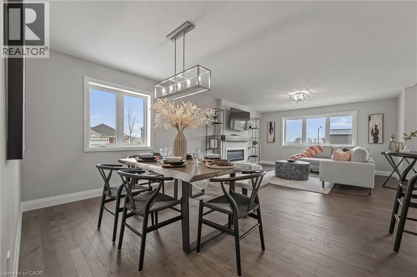 190 BRIDGE Crescent — photo 4 of 24