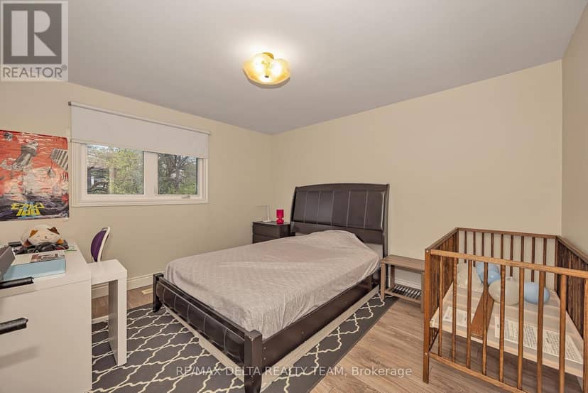 2350 Georgina Drive — photo 29 of 40
