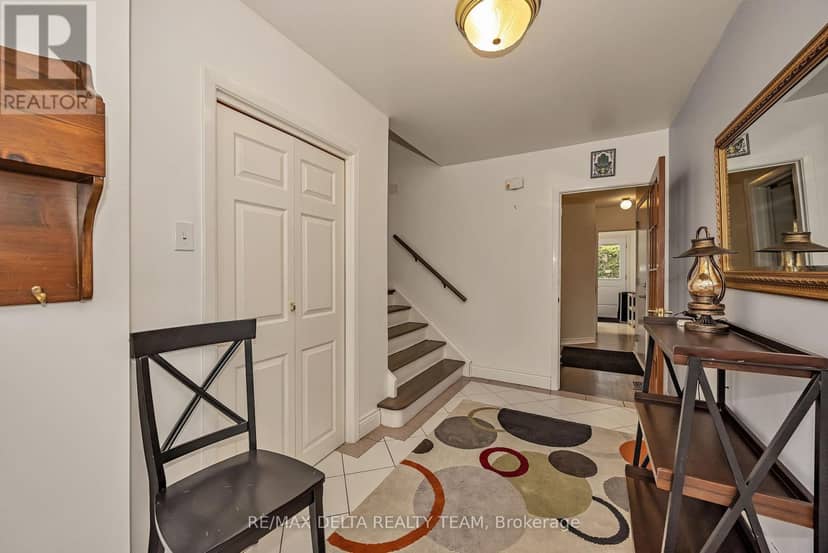 2350 Georgina Drive, Ottawa, photo 5
