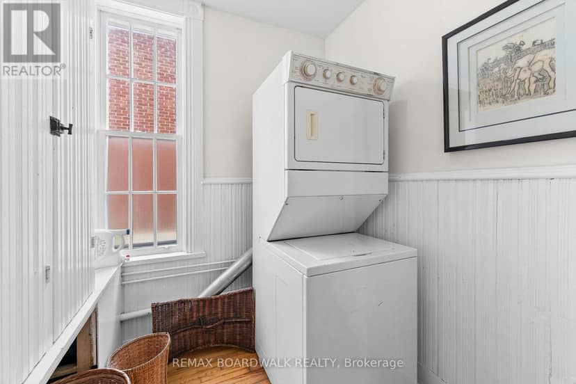 110-112-114 Clothier Street E — photo 15 of 40