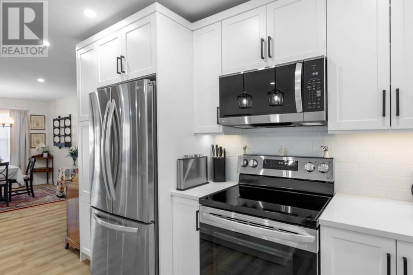53 Bridget Drive — photo 9 of 40