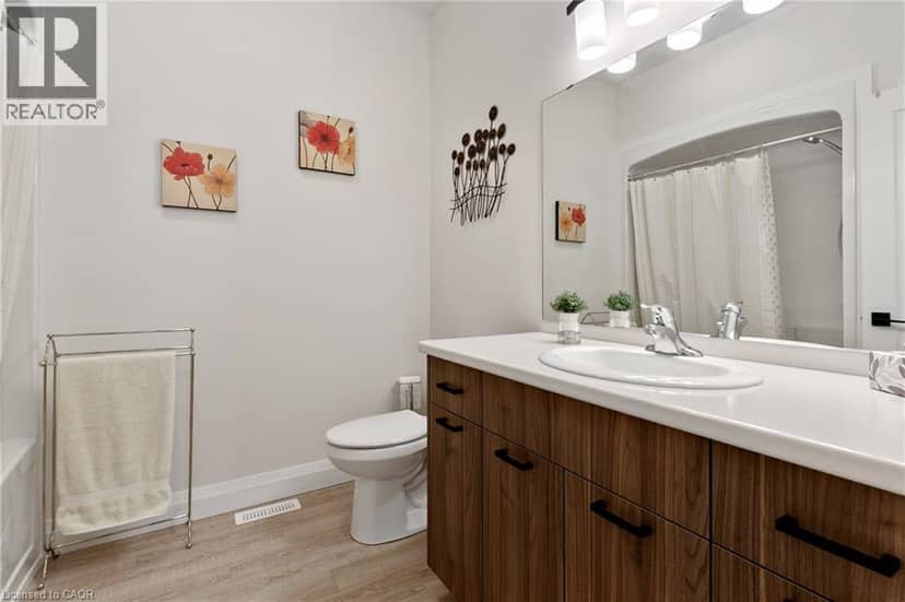 19 MARTIN Street — photo 16 of 23