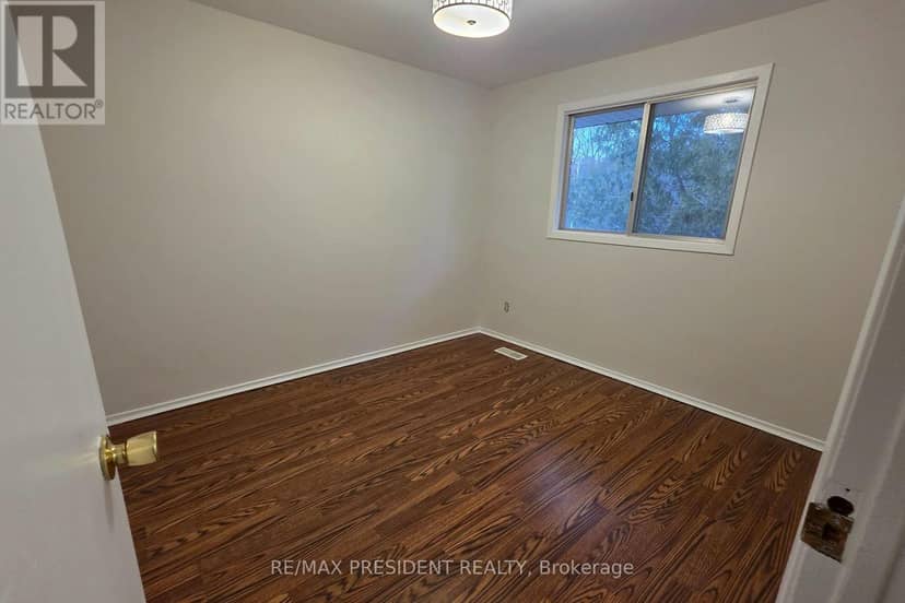 564 Brookhaven Crescent — photo 20 of 40