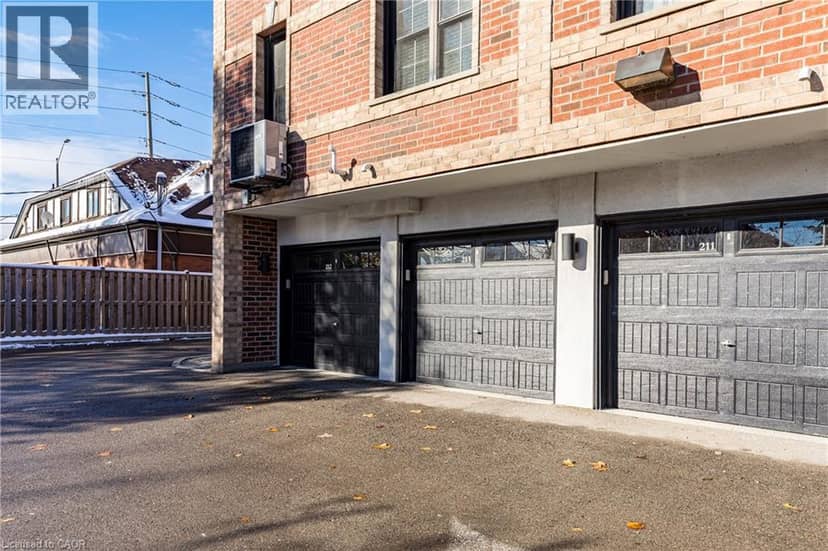760 LAKESHORE Road E Unit# 213 — photo 21 of 24