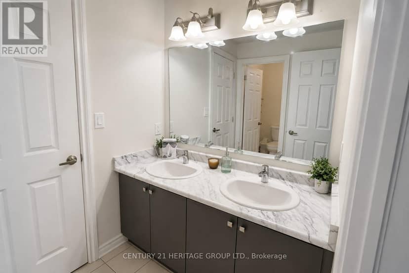 23 Crombie Street — photo 22 of 29