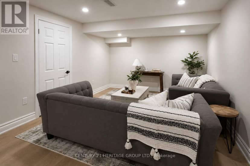 23 Crombie Street — photo 25 of 29