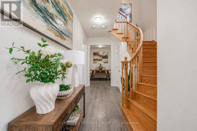 23 Crombie Street — photo 4 of 29