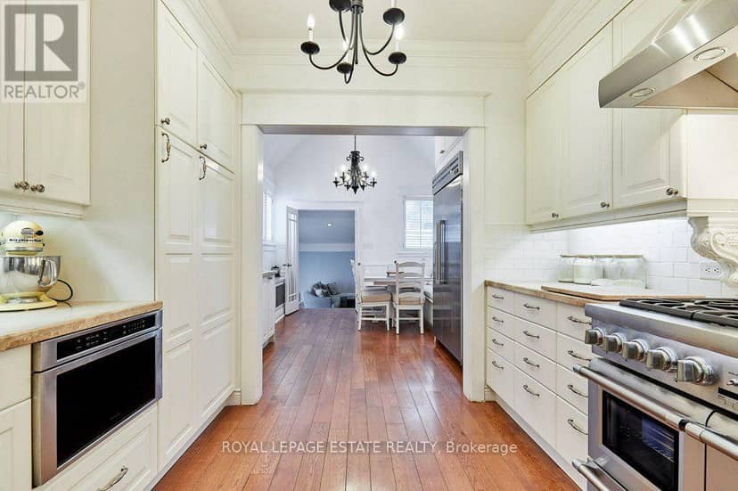 57 Silver Birch Avenue — photo 19 of 40