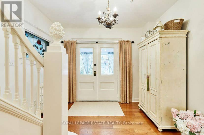 57 Silver Birch Avenue — photo 9 of 40