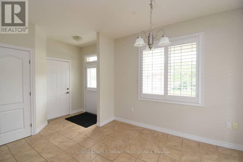 19 Stickland Lane — photo 4 of 40