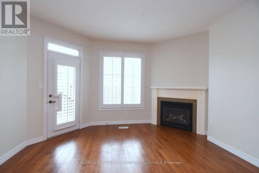 19 Stickland Lane — photo 5 of 40