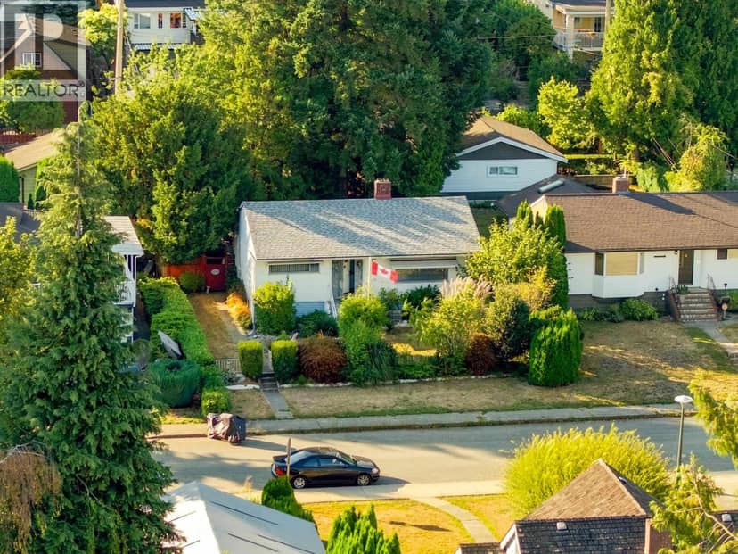 121 SINCLAIR AVENUE, New Westminster