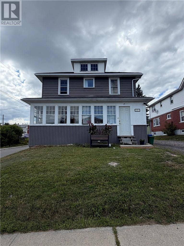 231 Whittaker & 408 Isabel — photo 3 of 30