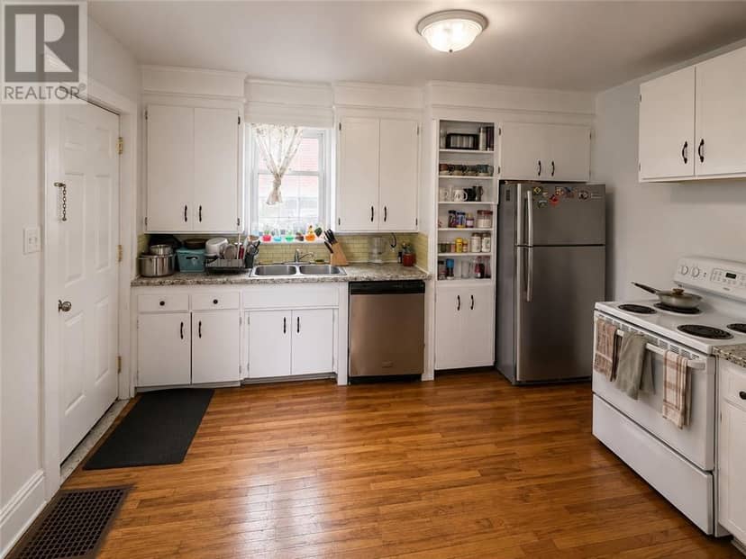 231 Whittaker & 408 Isabel — photo 19 of 34
