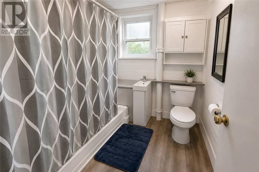 231 Whittaker & 408 Isabel — photo 30 of 34
