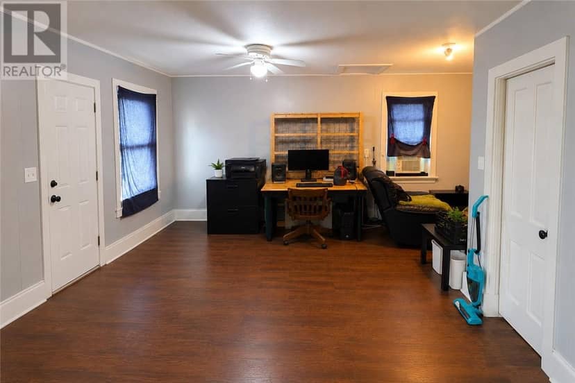 231 Whittaker & 408 Isabel — photo 32 of 34