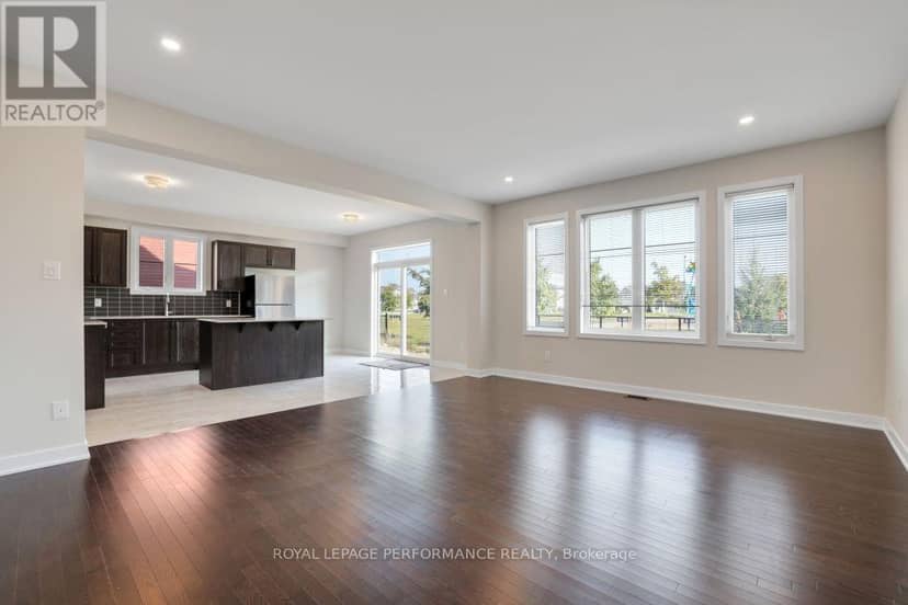 119 Hackamore Crescent — photo 16 of 40