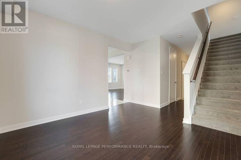 119 Hackamore Crescent — photo 6 of 40