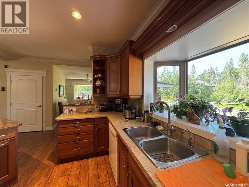 21 Fairway DRIVE — photo 10 of 40