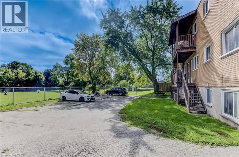 125 SCHLUETER Street — photo 4 of 28