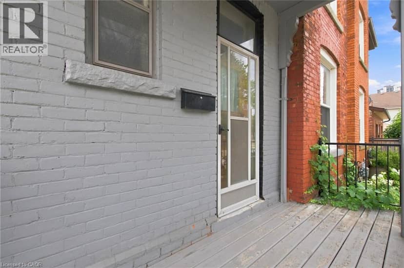 128 HESS Street N, Hamilton, photo 2
