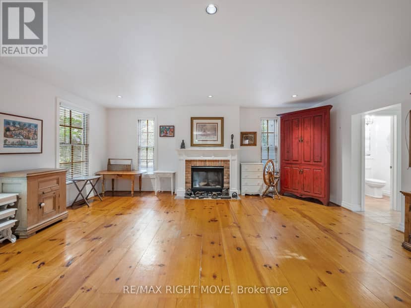 7135 Pond Street — photo 14 of 40