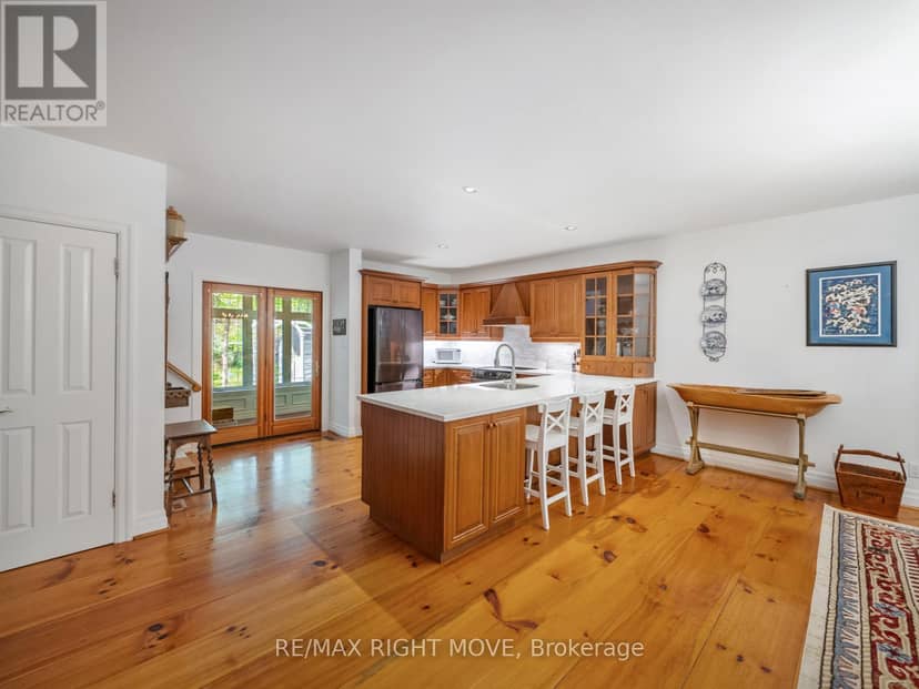 7135 Pond Street — photo 27 of 40