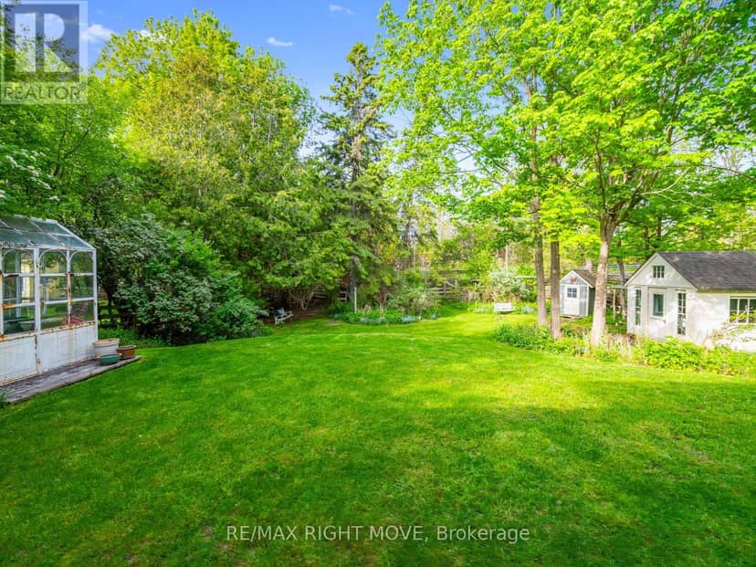 7135 Pond Street — photo 5 of 40