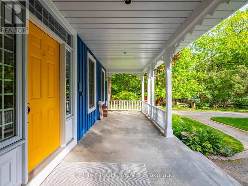 7135 Pond Street — photo 8 of 40