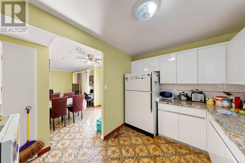 18 - 18 San Vito Way — photo 12 of 40