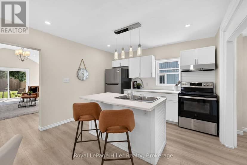 137 Rebecca Street — photo 12 of 40