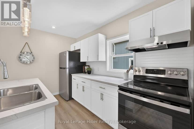 137 Rebecca Street — photo 14 of 40