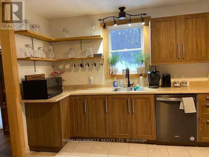 68 Bridge Street W, Bancroft, photo 3
