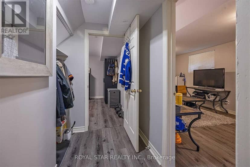 181 Wilson Street — photo 18 of 26