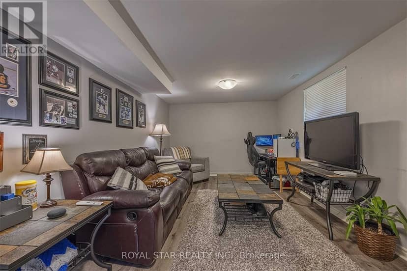 181 Wilson Street — photo 21 of 26