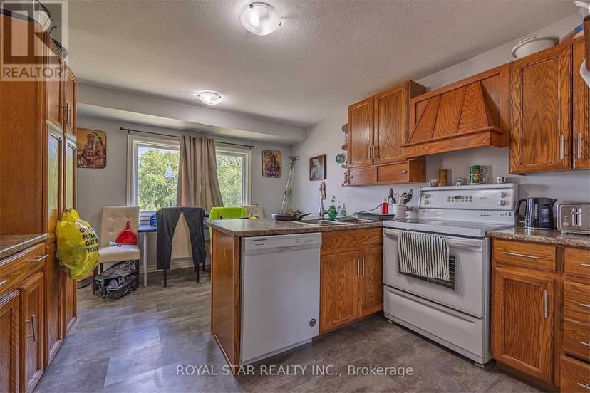 181 Wilson Street — photo 9 of 26
